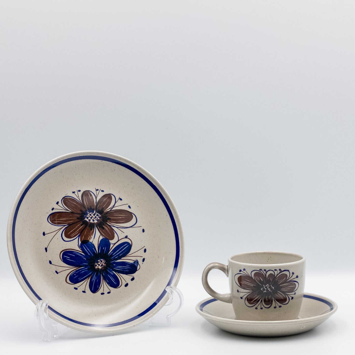 Florry シリーズ｜カップ＆ソーサー＆プレート 3点セット｜スタヴァンゲルフリント Stavangerflint｜Nils Aarrestad Sivertsen