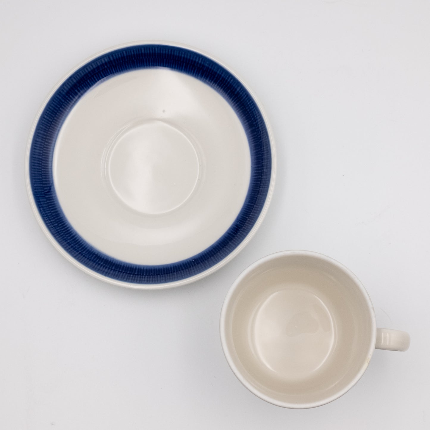 KOKAシリーズ ティーカップ＆ソーサー｜ロールストランド Rörstrand｜ヘルサ・ベングトソン